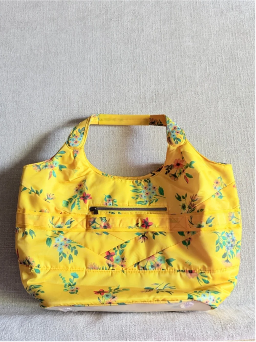 Lug Gondola SE Tote Bag in Bouquet Yellow floral new with tags